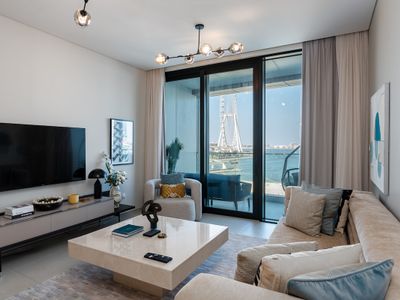 Stylish Address JBR 3BR w/ Ain Dubai View