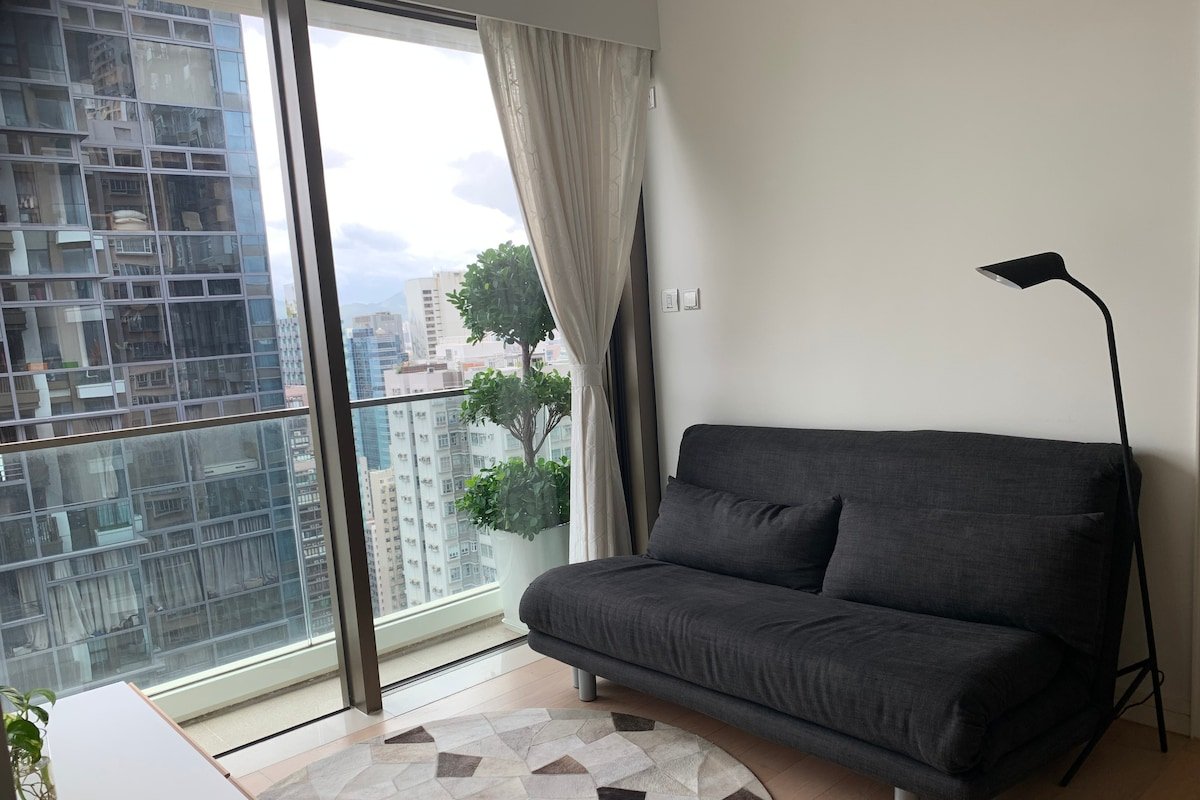 Lovely two bedroom apartment in Sai Ying Pun gallery image 3