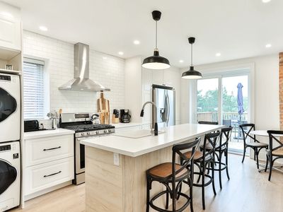 Eclectic 2 story Ossington | Hot Tub | Downtown