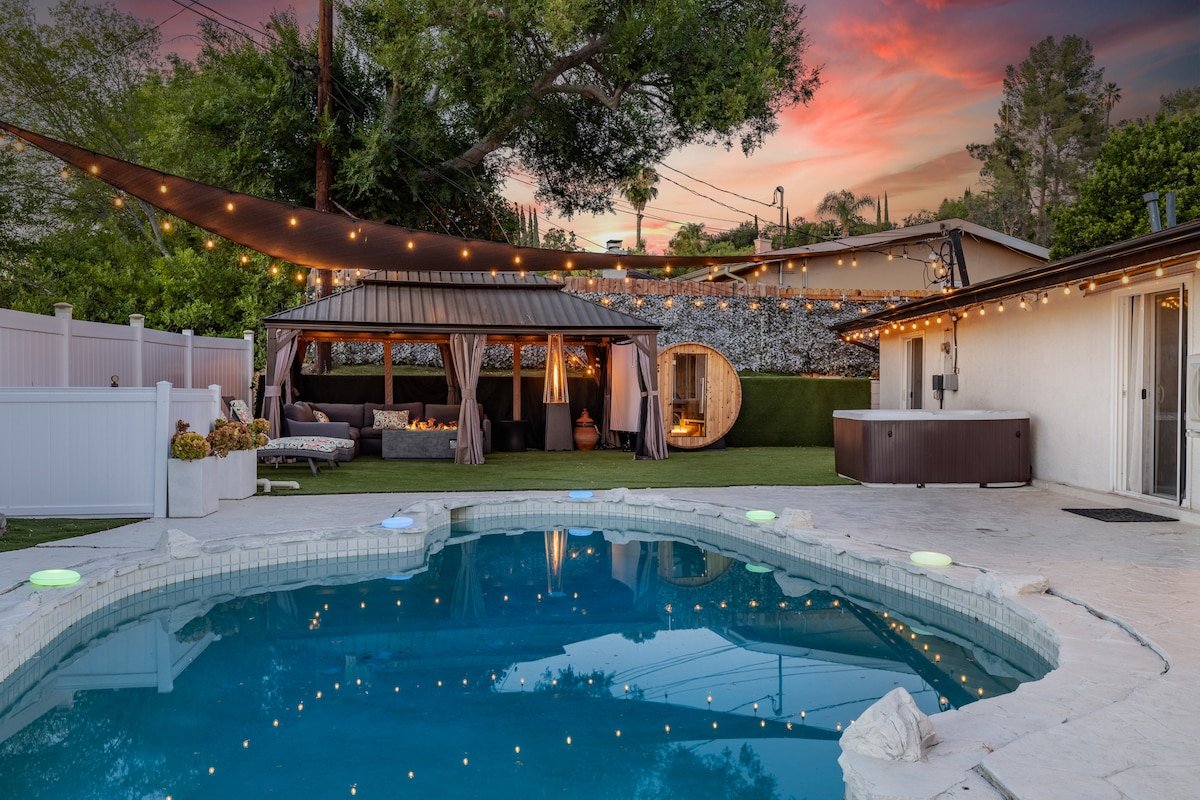 Spacious Luxury, Pool, HotTub, Sauna by CaliBnB gallery image 3