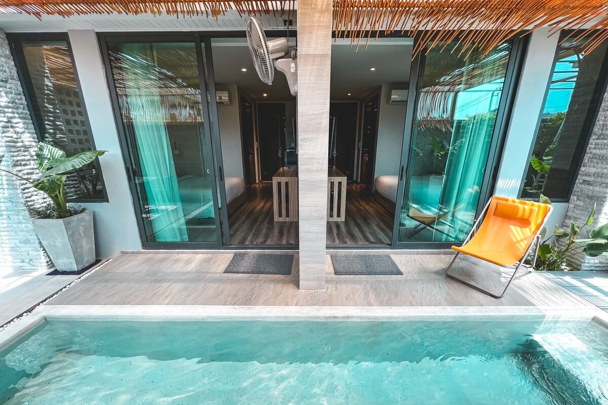 Family 4 BR Private Pool & Terrace, BTS Onnut gallery image 5