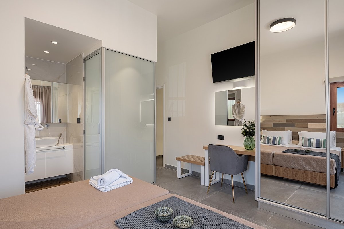 Elia Seaside Deluxe Apartment gallery image 4