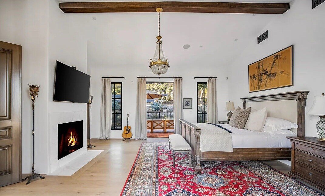 Coastal Bliss w/ Stunning Views & Upscale Design gallery image 4