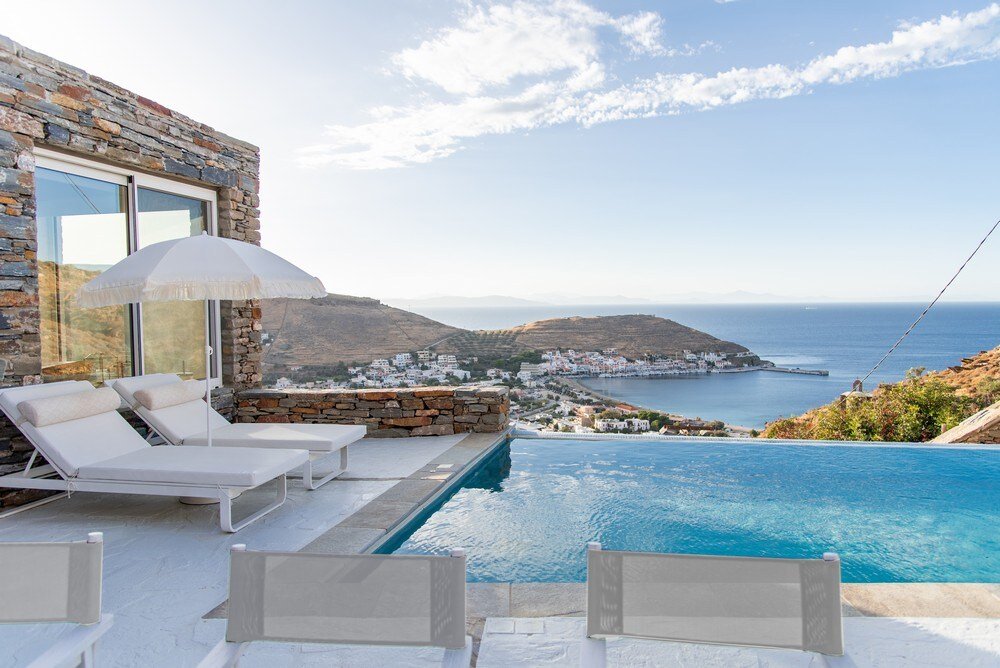 Luxurious Villa Luna with pool, sea & sunset view gallery image 5