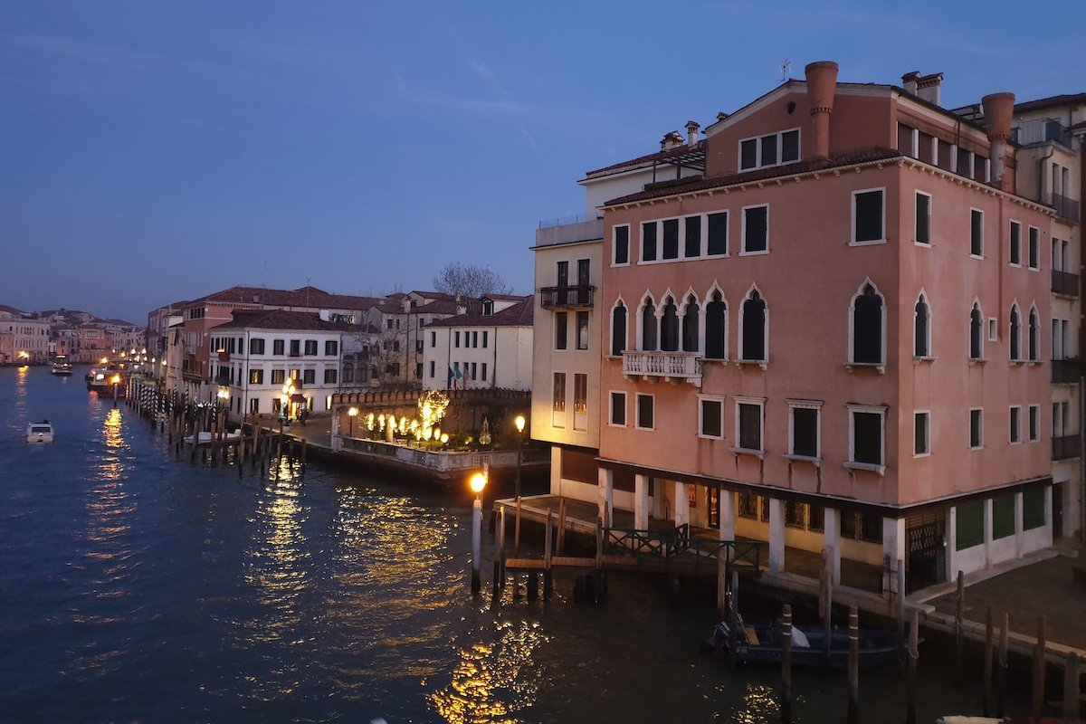 LHost in Venice – The Big Dream gallery image 3