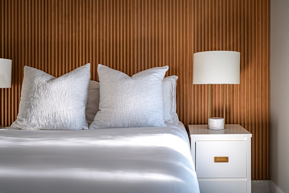 The Isles | Pool | Outdoor Dining | Steps To Beach gallery image 5