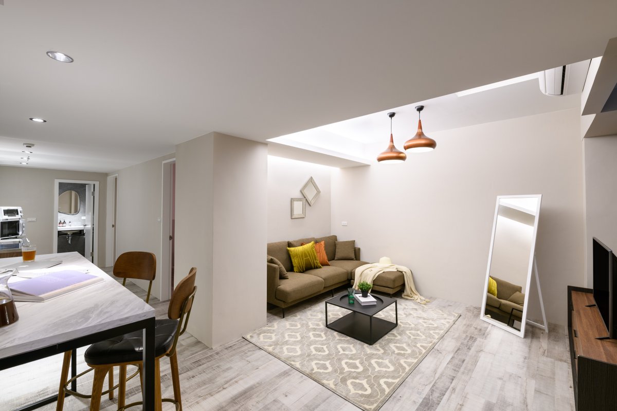 AA/12人房 /兩間獨立房型/ MRT忠孝復興3min /東區市中心/ SoGo微風百貨/雙線捷運