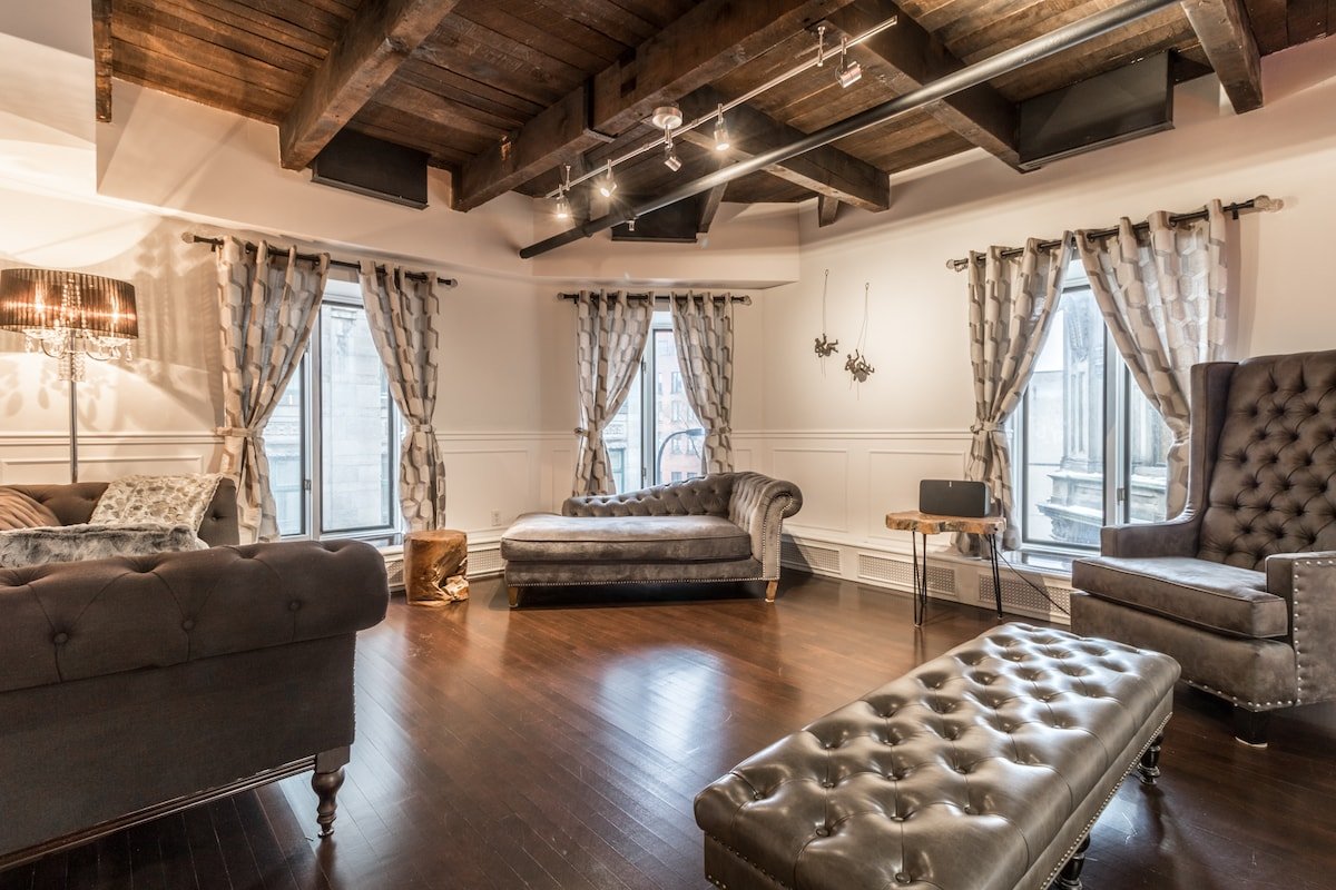 Mystical 2 Floor Penthouse Loft In Old Montreal gallery image 4