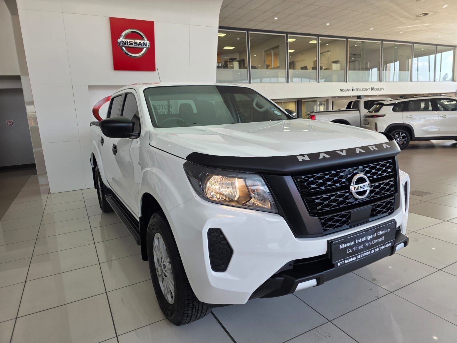 NISSAN NAVARA 2.5DDTI SE PLUS  for Sale in South Africa