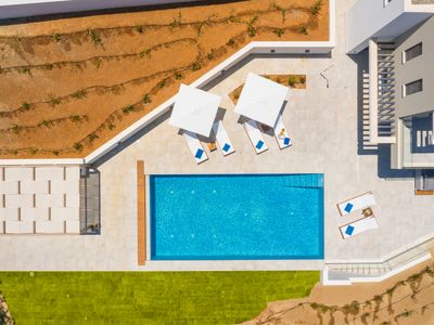 Villa Thea, sea view, pool, close to beach, BBQ