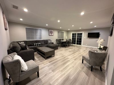 Cozy Home with Pool & Jacuzzi