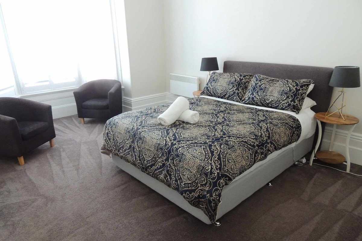 Ellis Cottage, Glebe – Luxury House, Hobart CBD gallery image 3