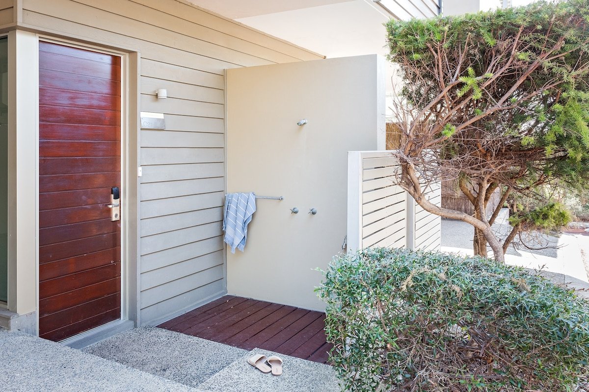 2 Bedroom Ocean View Villa @ Smiths Beach Resort gallery image 5