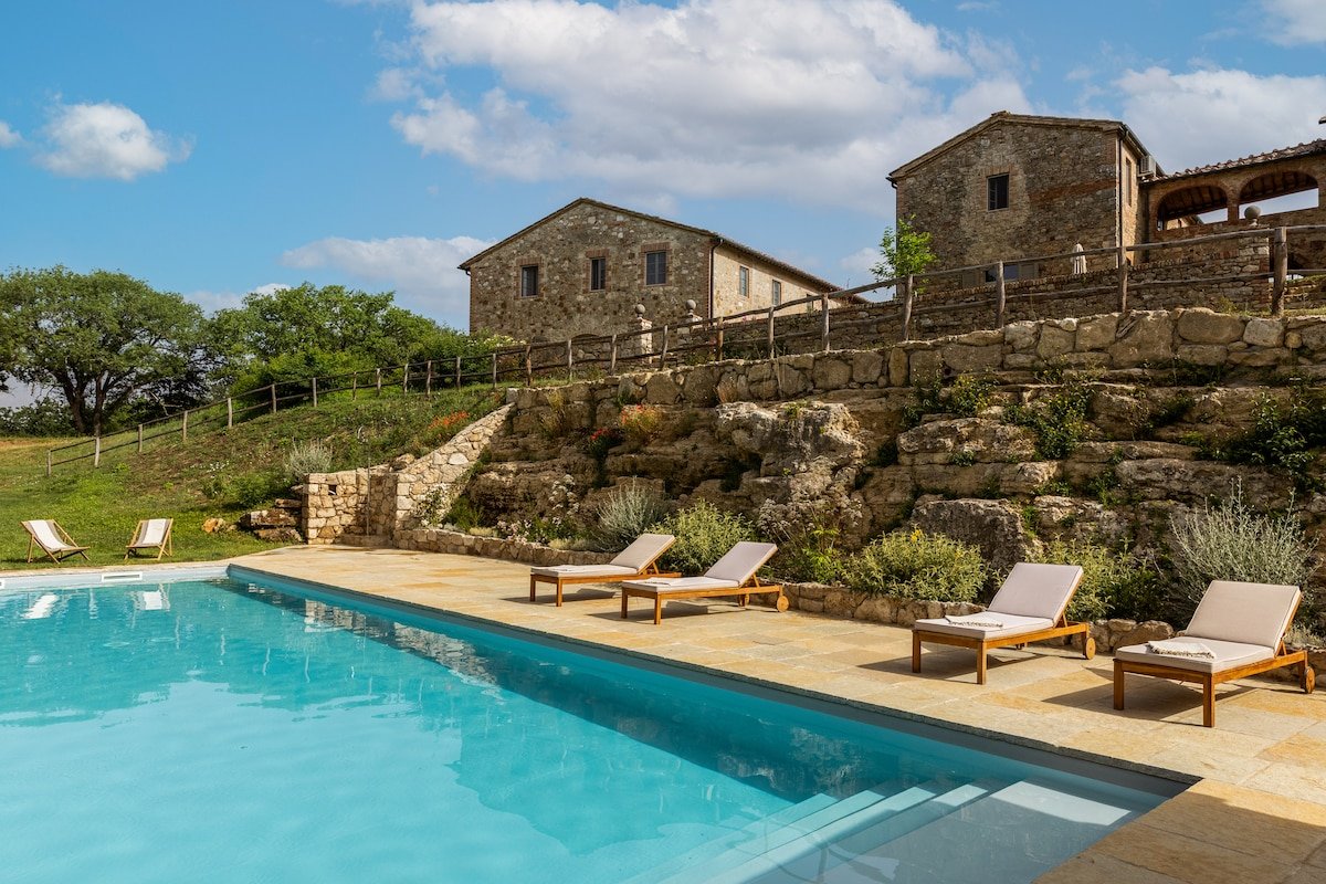 Villa Quercia by Burghesius