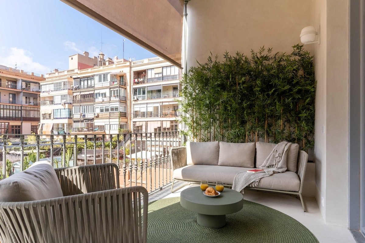 Splendid 3 bedrooms apt w/ terrace gallery image 2