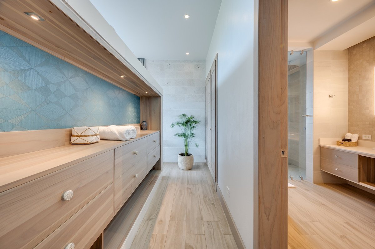 Luxury Villa: Ocean Views, Full Staff & Breakfast gallery image 5