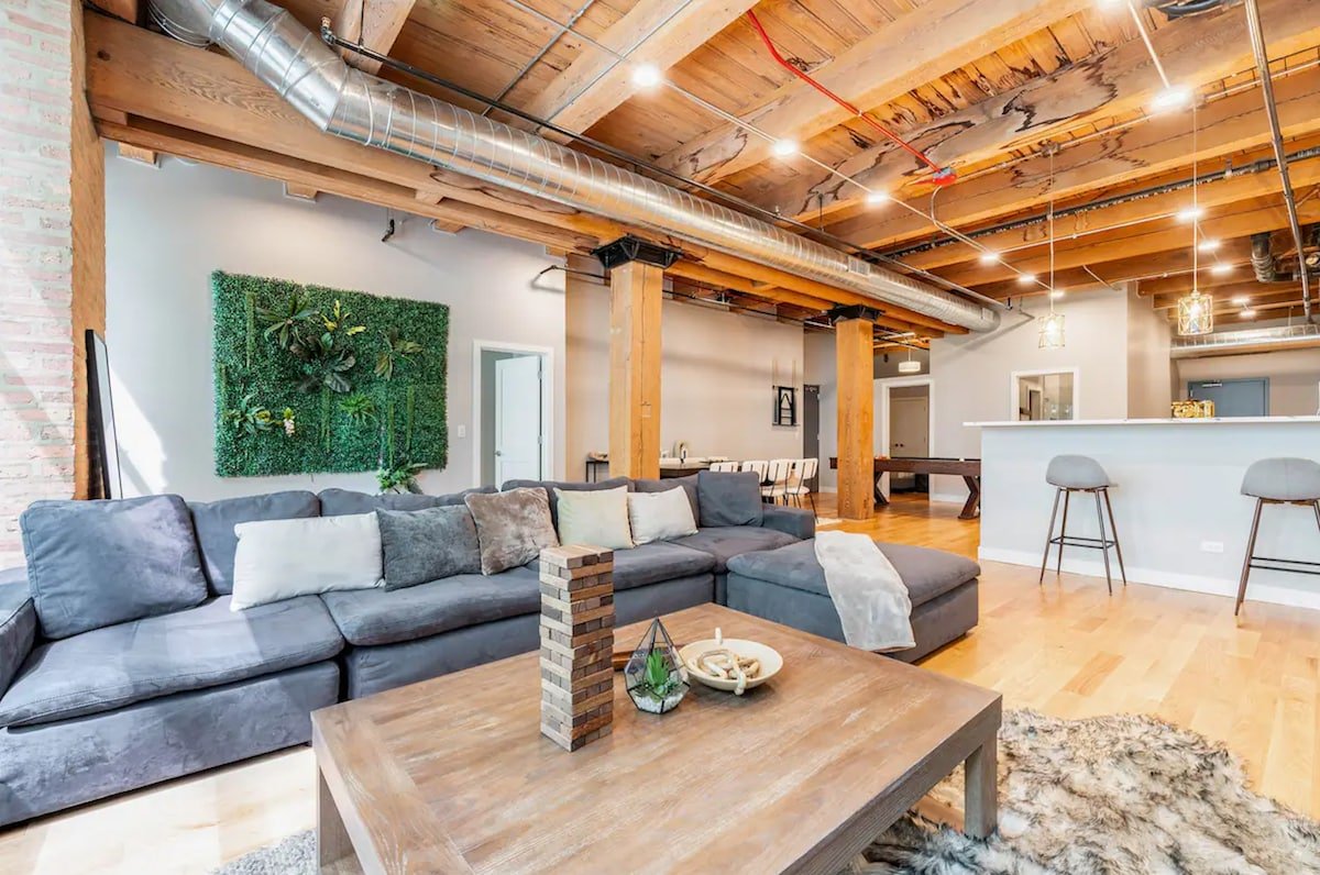 Steps to Nightlife • Pool Table + Deep Tub gallery image 2