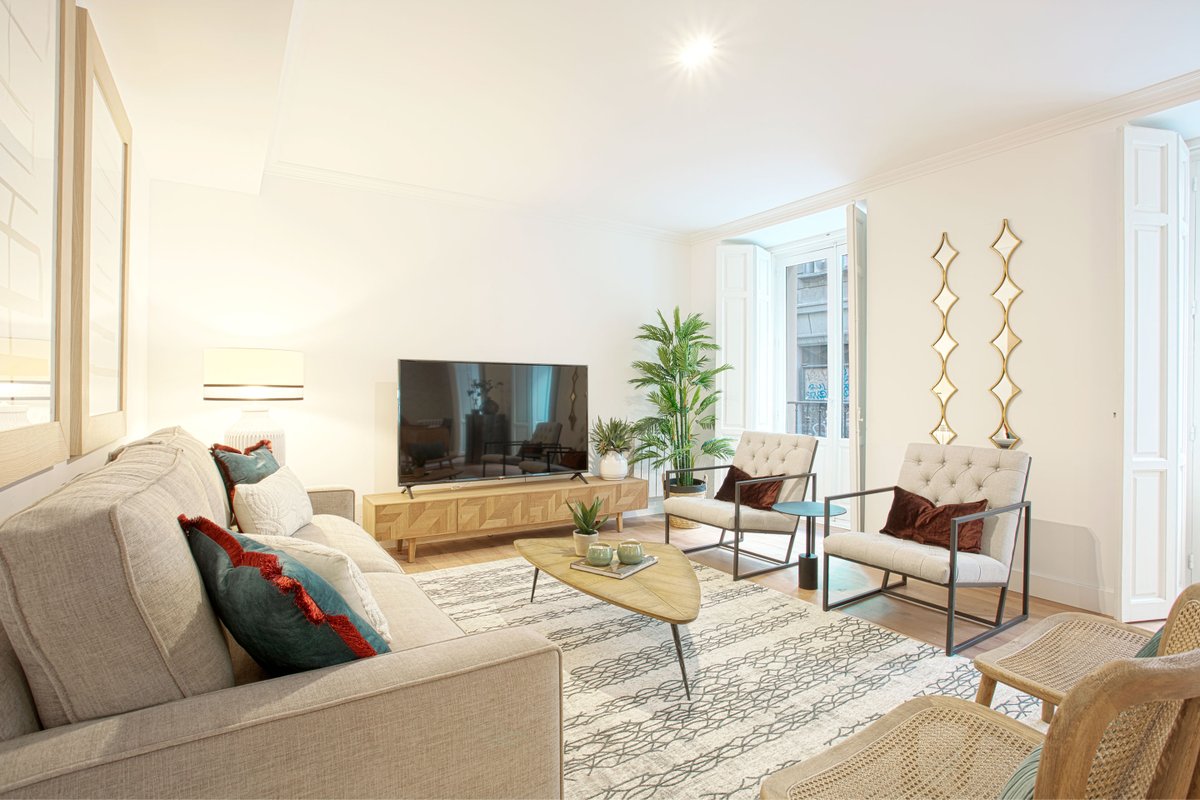 Exclusive Apartment in Madrid Center. Madrazo I