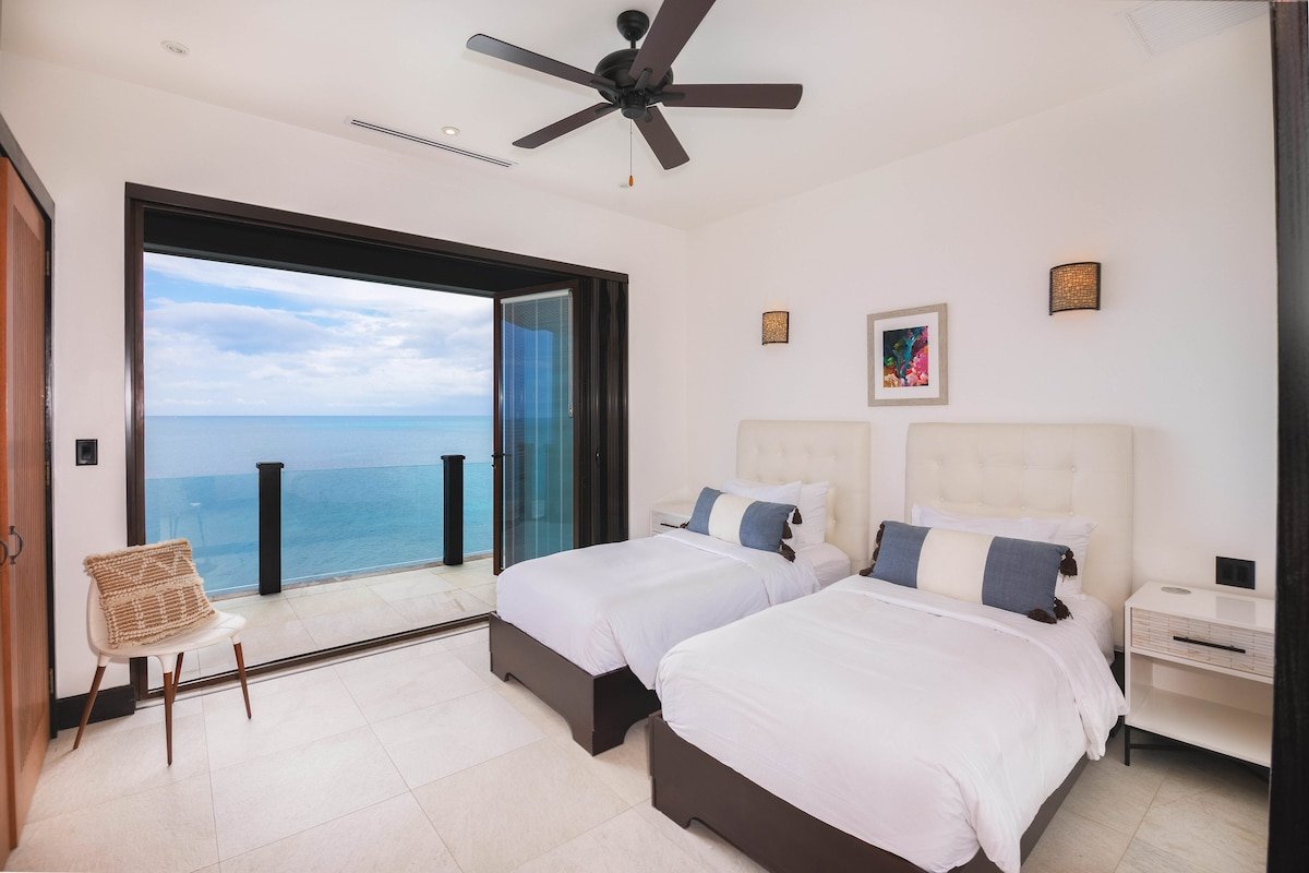 Ocean One gallery image 3