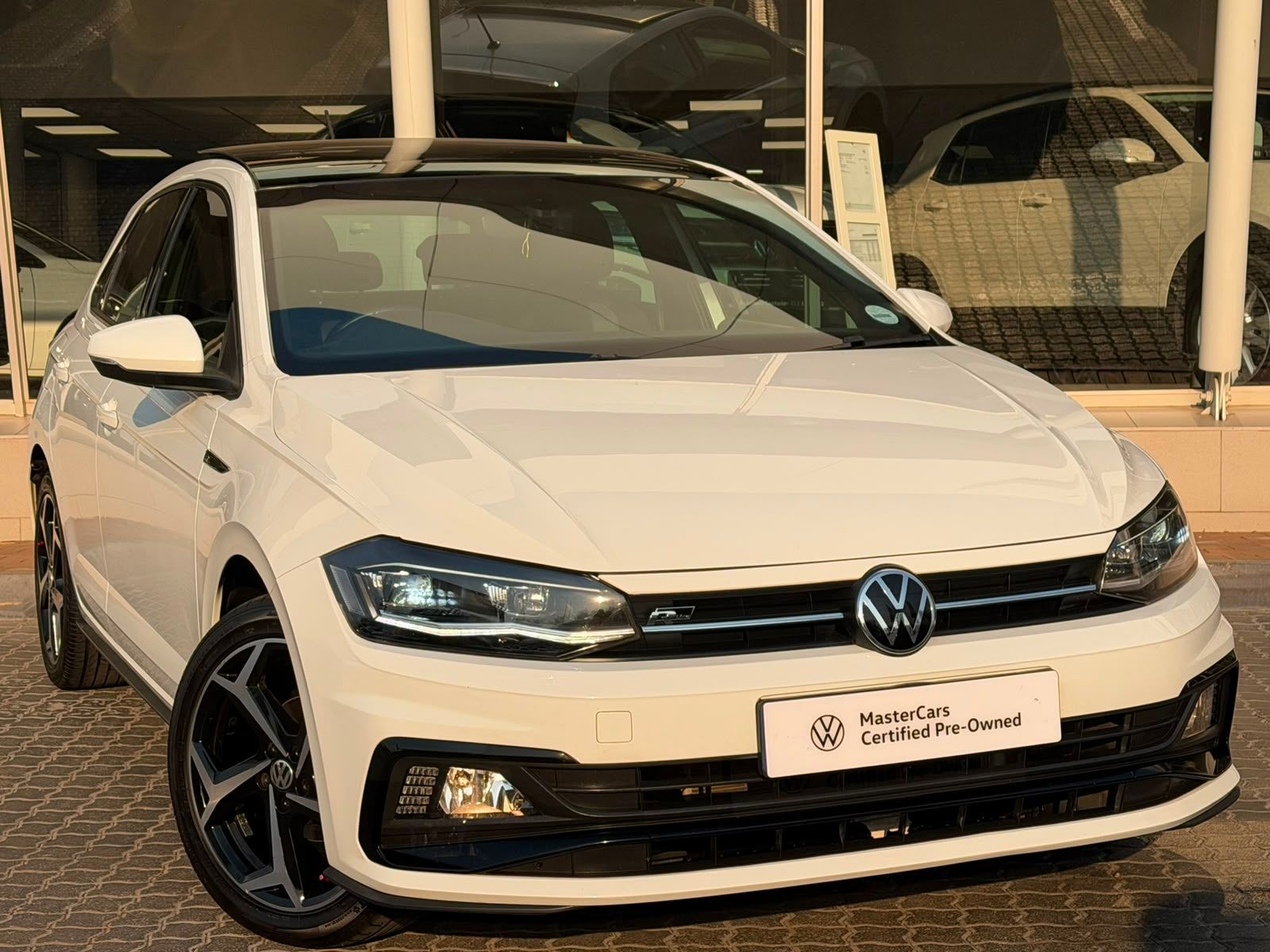 VOLKSWAGEN POLO 1.0 TSI COMFORTLINE for Sale in South Africa