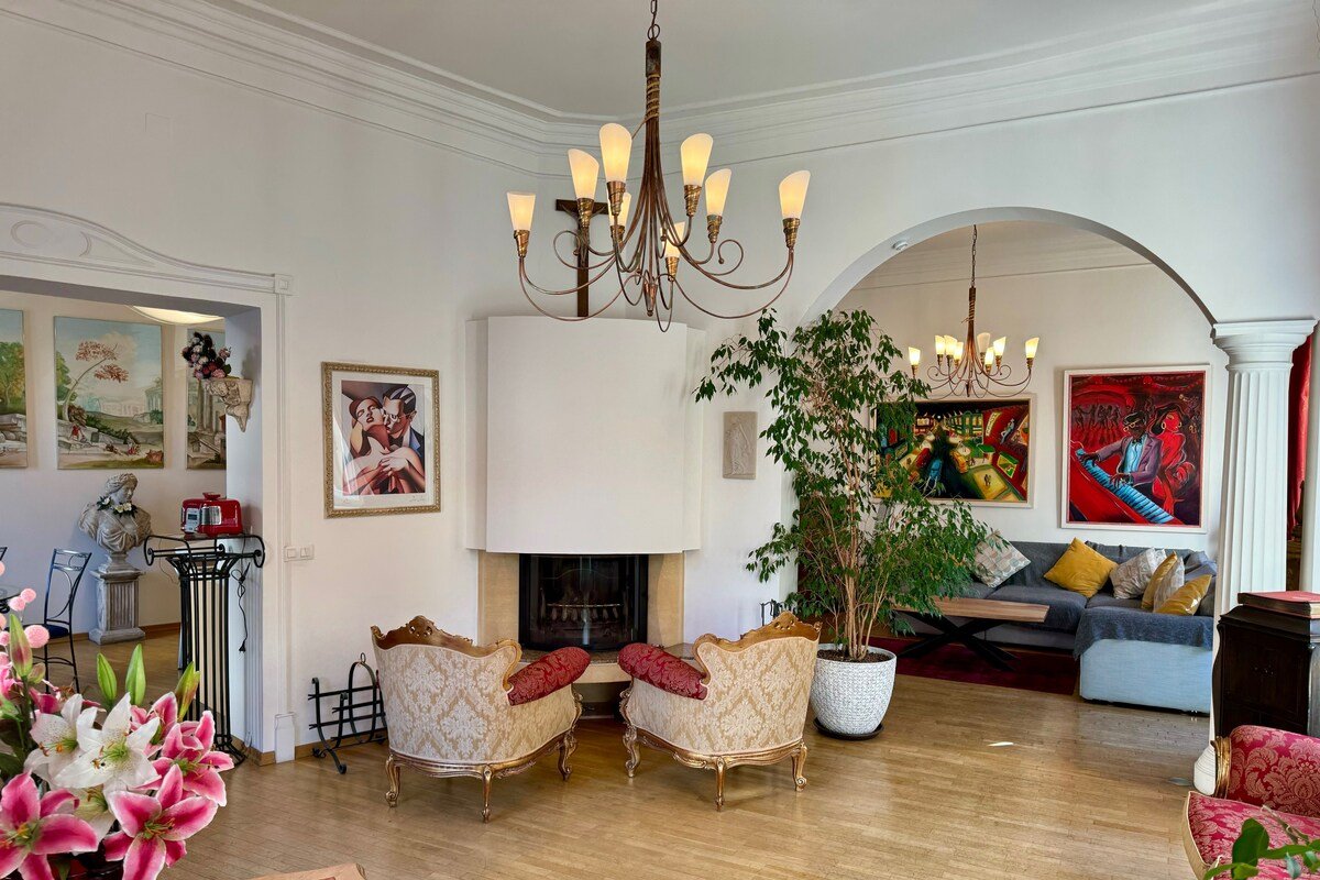 River View Apartment, a step from Charles Bridge gallery image 4