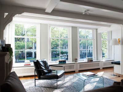 Canal house apartment in famous Jordaan district