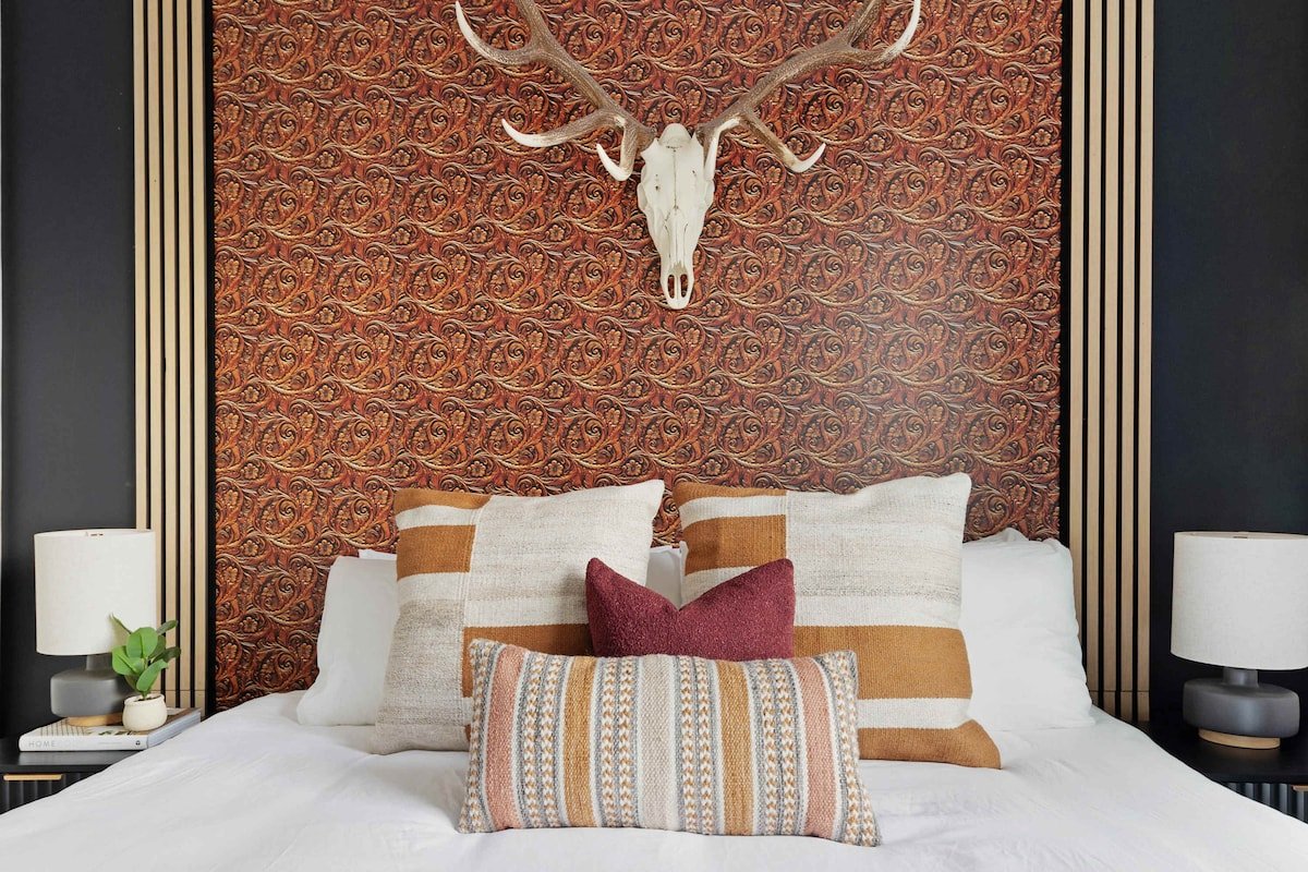 The Camellia & The Bluestem – 2 homes, 8 bedrooms gallery image 5