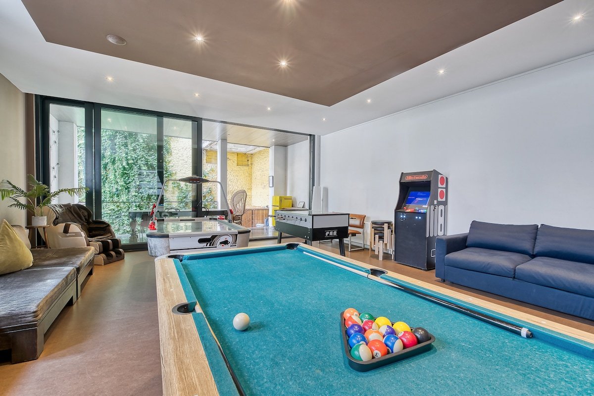 BH)330m2 Villa for Groups GameRoom+Jacuzzi+Terrace gallery image 2