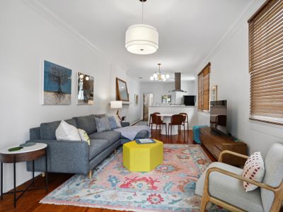 Stunning Uptown Oasis: 3BR/2BA at Audubon Park