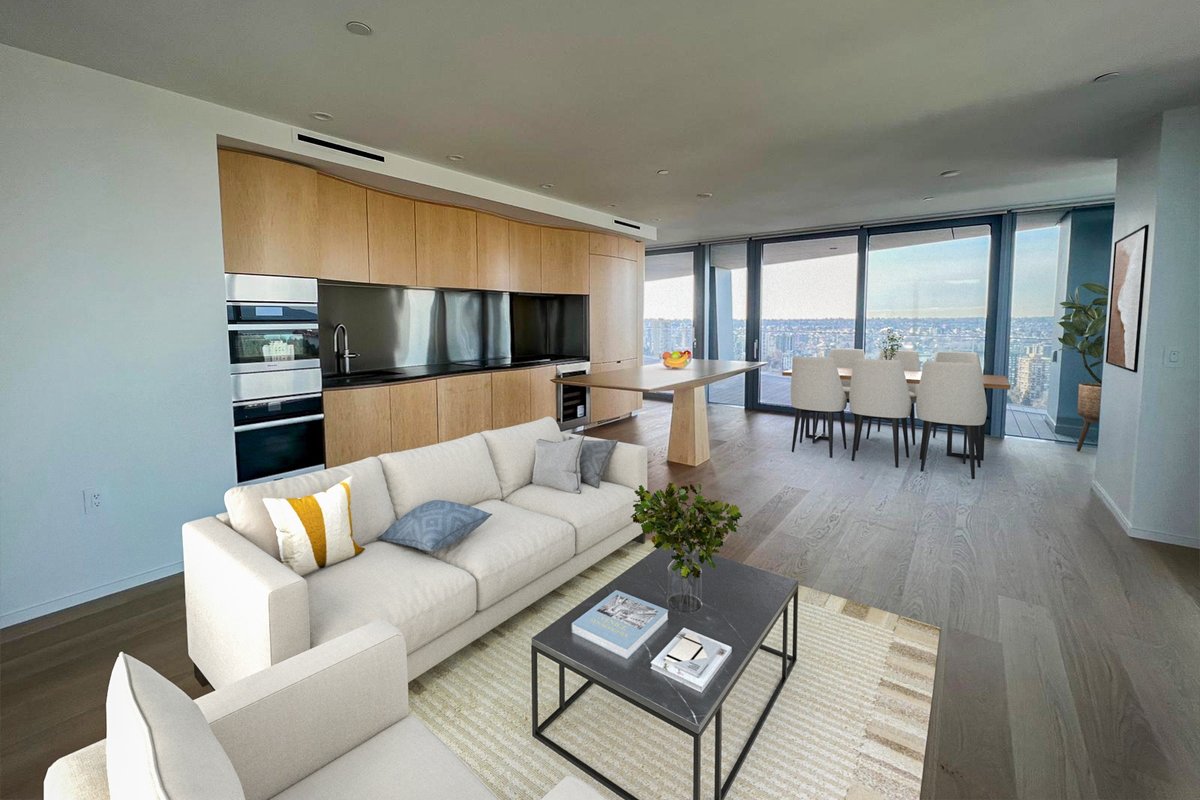 Luxurious Coal Harbour Condo