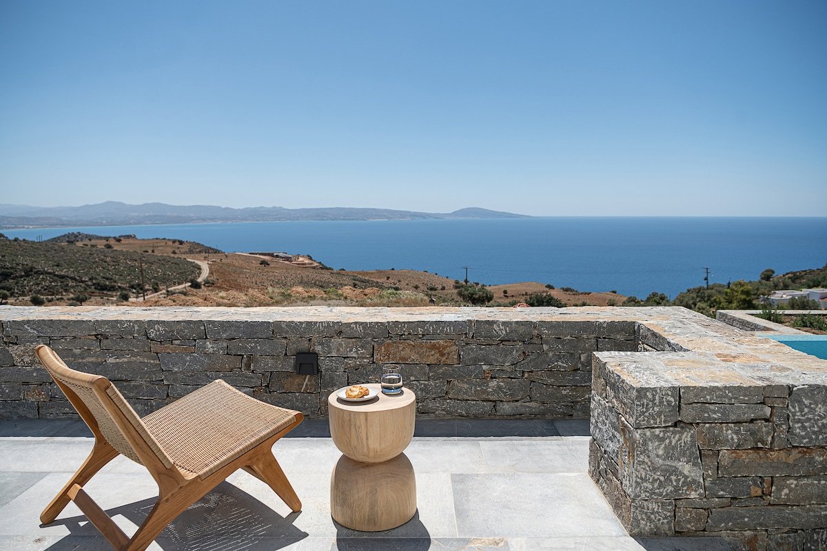 Villa Castellum with hammam and free heated pool gallery image 5