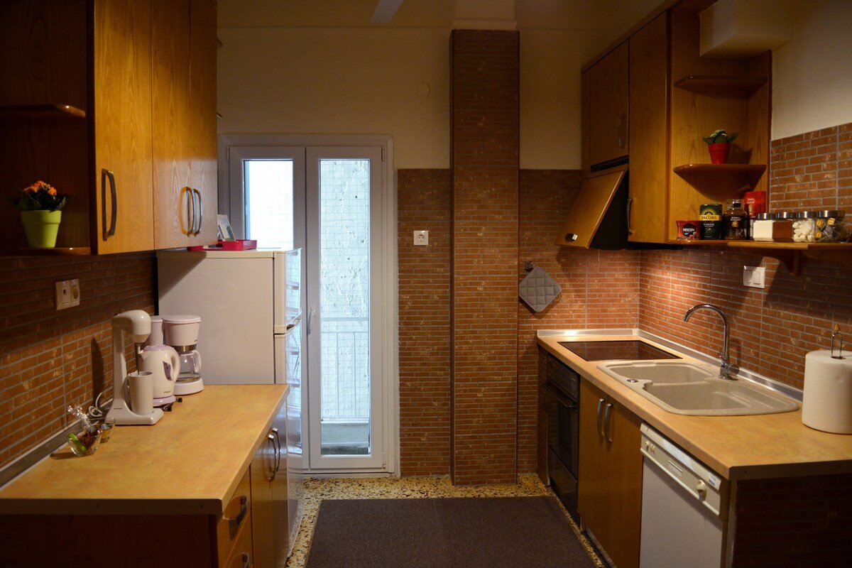 NEW 4 bedrooms aptm in the historical city center gallery image 5