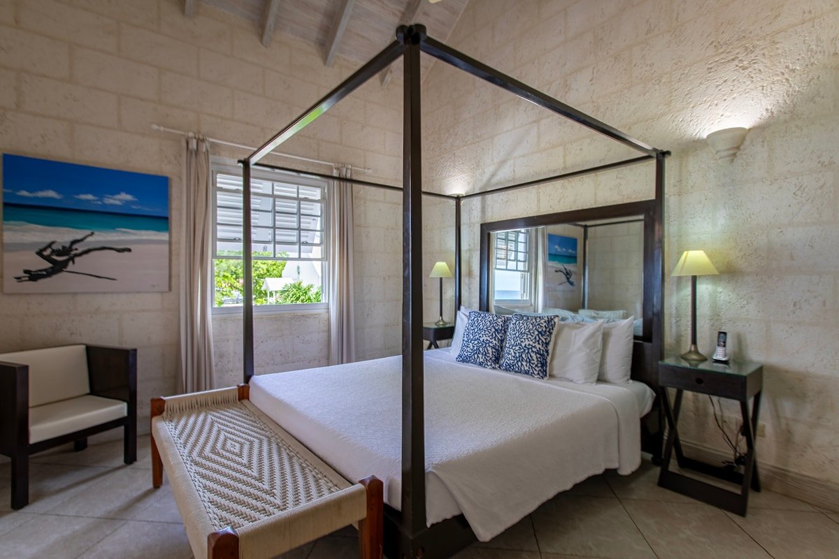 Radwood Beach House 2 gallery image 2