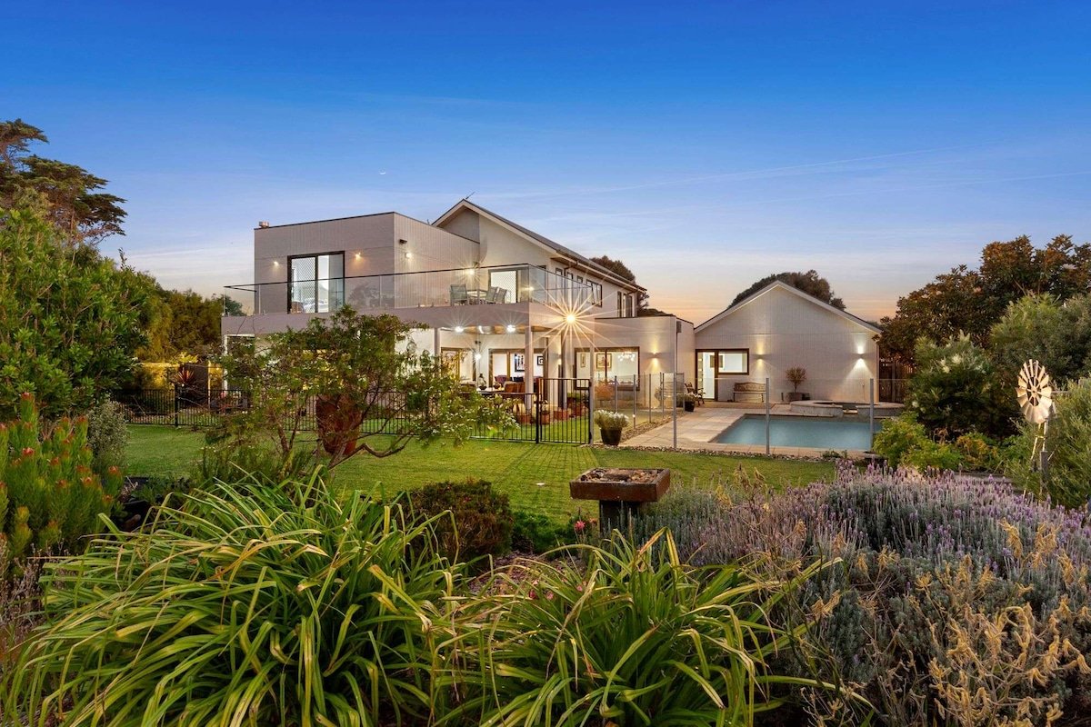 Bliss@13thBeach – Luxury Golfside Retreat Pets gallery image 5