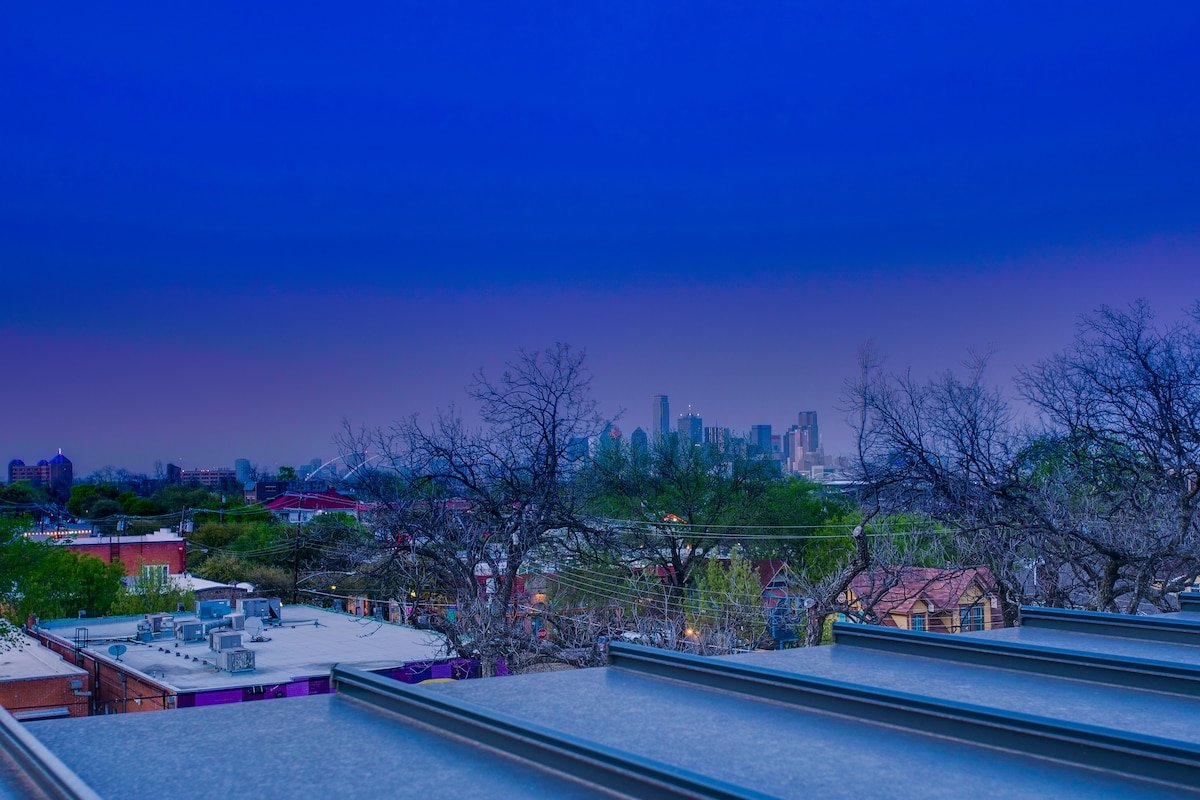 6 Bedrm+Modern+Elevated BishopArts-Dazzling View-1 gallery image 3