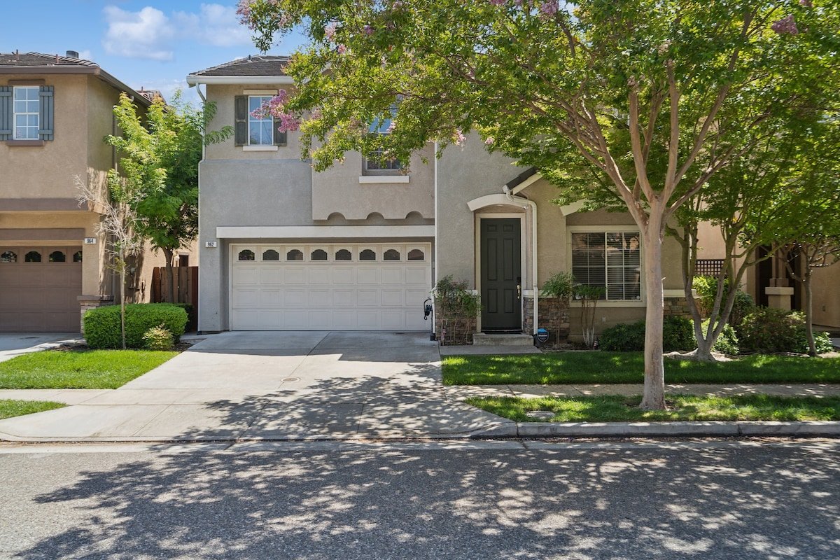 Sunny Serenity: Pet Friendly 5br Home In San Jose gallery image 2