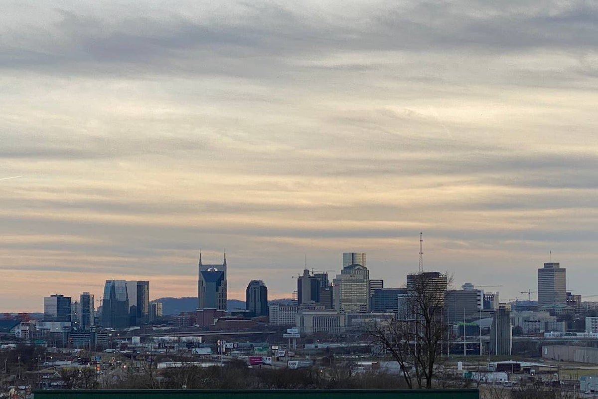 Large Groups~Renovated Nash themes~Sleeps 20+ gallery image 5