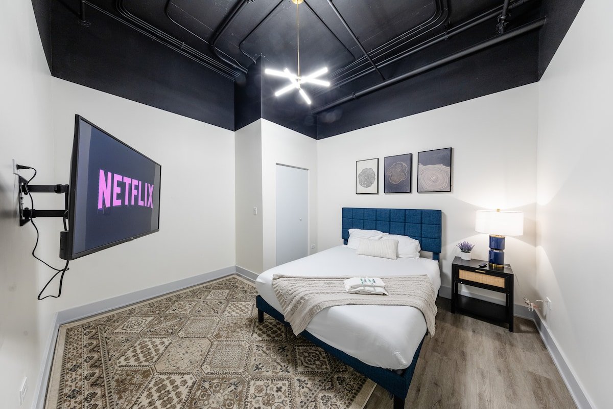 Michigan 6BR Luxury Loft Suite |South Loop Chicago gallery image 4