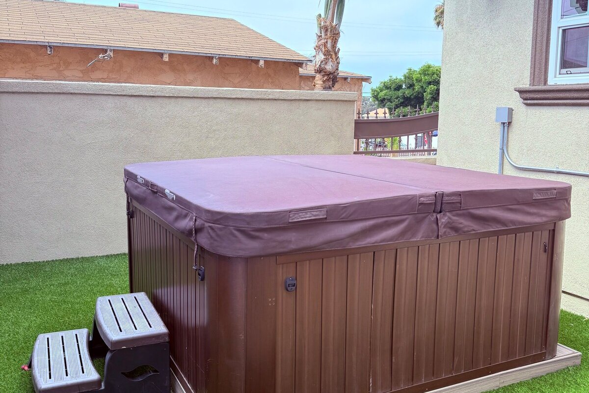 Elegant Mansion near Downtown SD with Jacuzzi gallery image 5