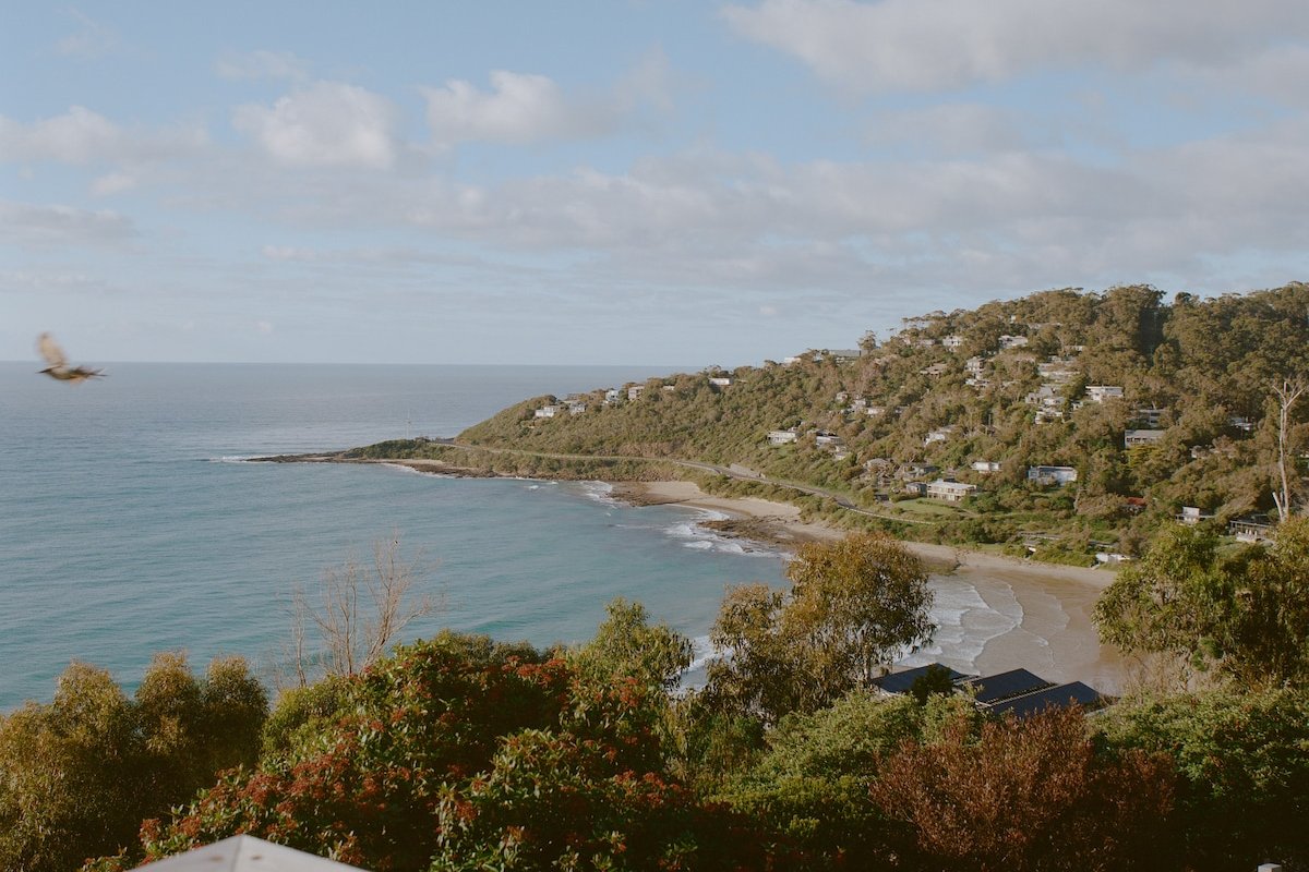 Iluka Bach – Beautiful sea views at Wye gallery image 2