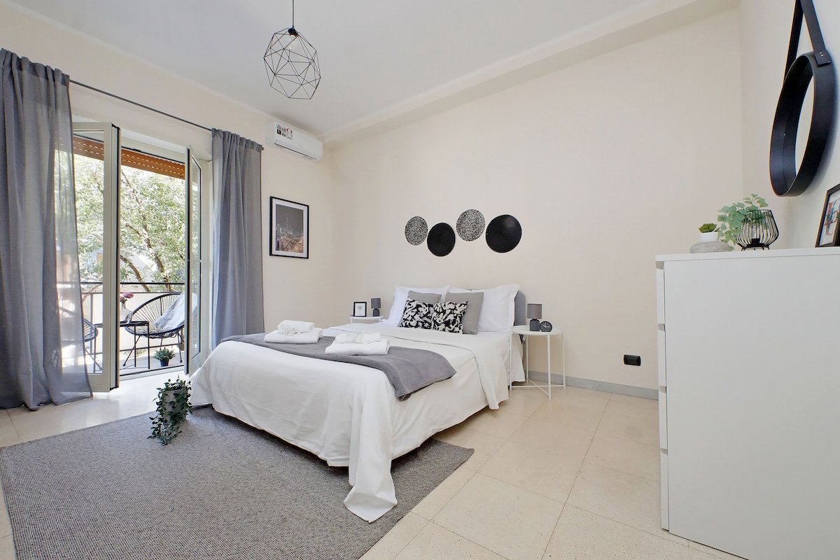 Cozy Flat in Pigneto [Metro •Tram] gallery image 2