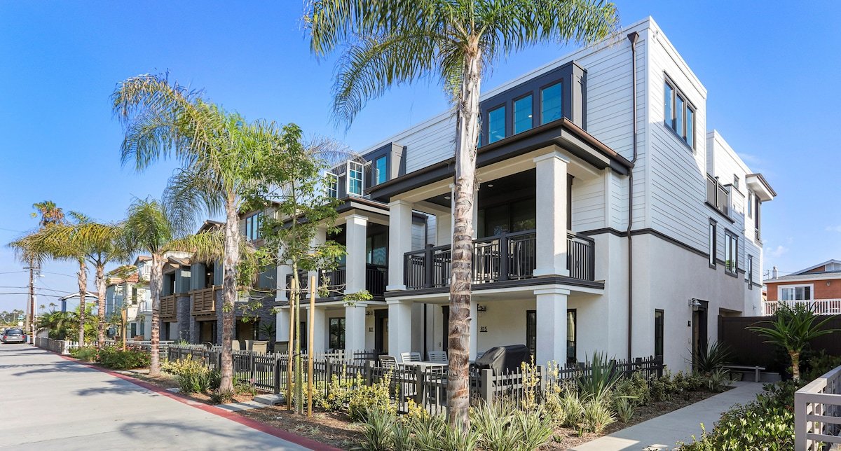 Modern Mission Beach Townhome – 3BR/2BA gallery image 2