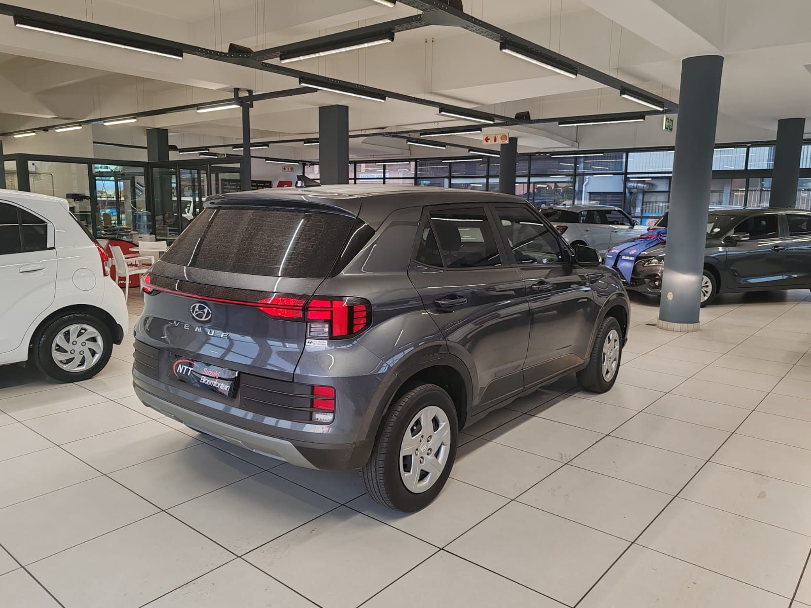 Used car gallery