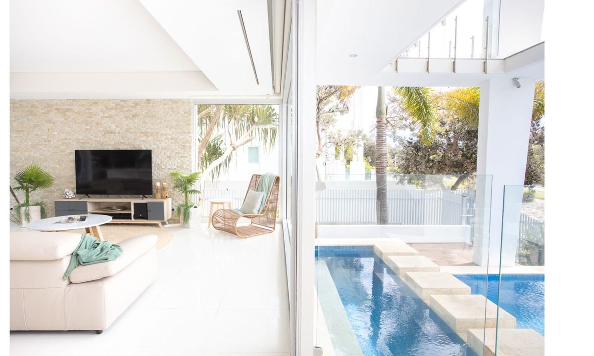 Paralian- Beachfront Home with Sauna