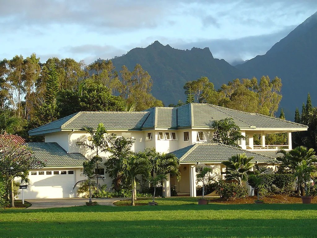 Mokihana House Kauai: Renovated with AC & pool