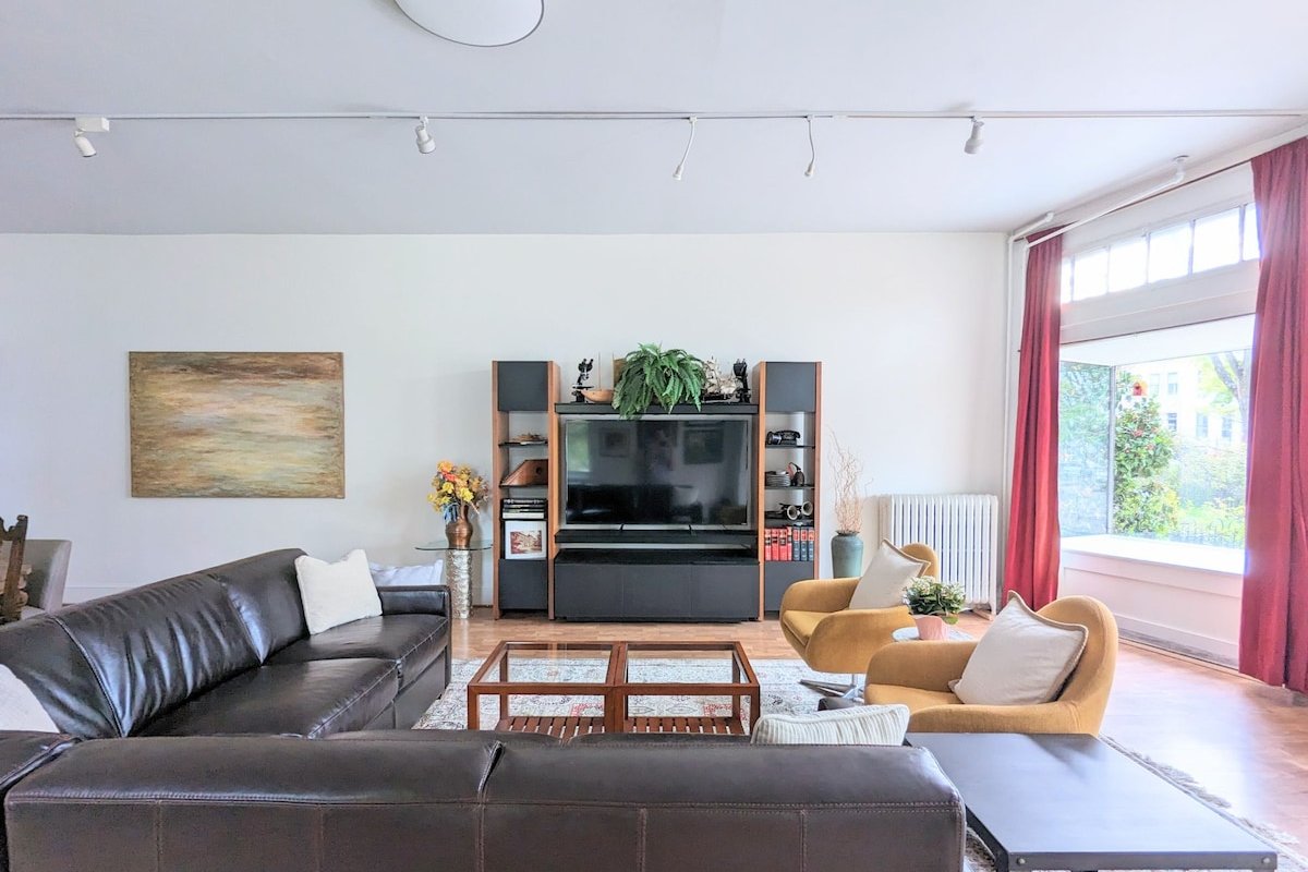 Unique Home with Parking gallery image 3