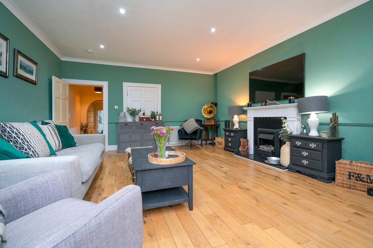 Luxury City Centre Apartment gallery image 2