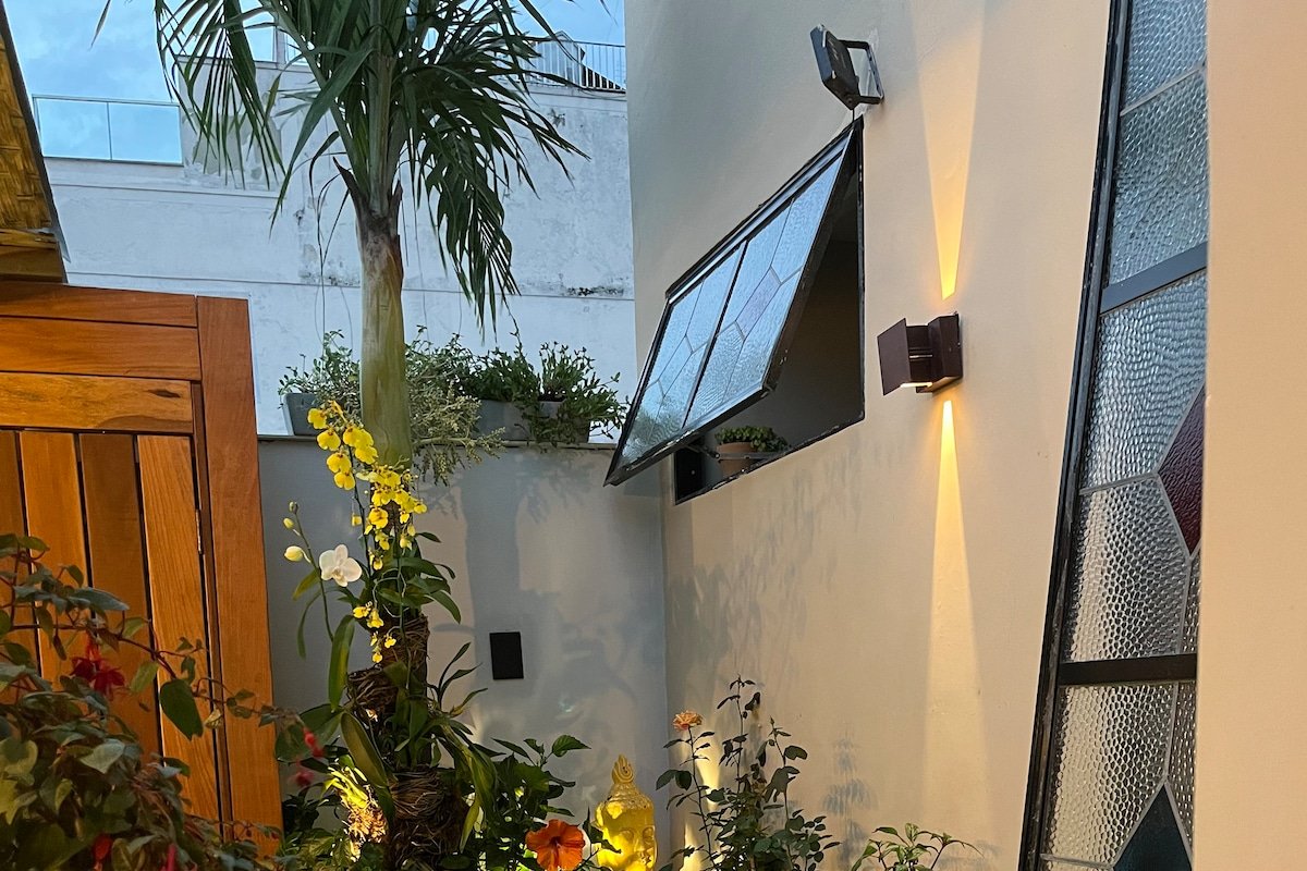 Apê Copa, Ofuro, banheira, terraço gallery image 5