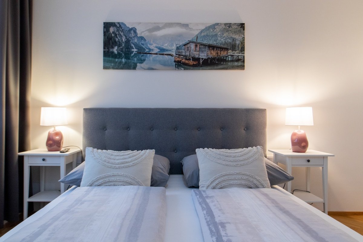 Stay Inn | Unique Duplex w/AC, 2 BDR & Terrace gallery image 3