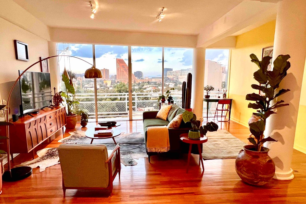 STUNNING VIEWS SPACIOUS LUXURY IN HEART OF POLANCO